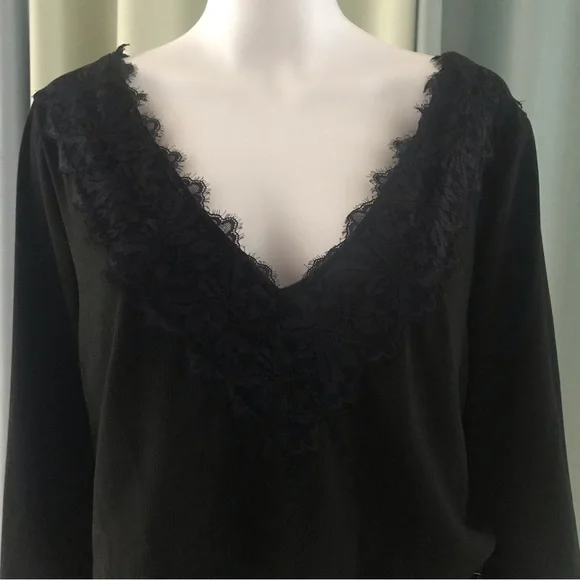 T-shirt court en dentelle - Picture 2 of 5